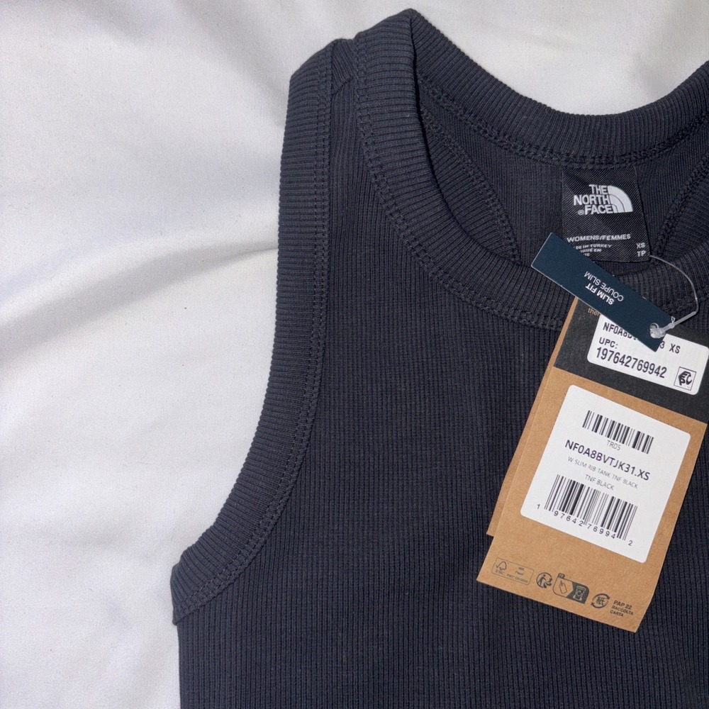 The North Face Women's‎ Slim Rib Tank and FlashDry Shorts XS (Both)  Black - Picture 4 of 13